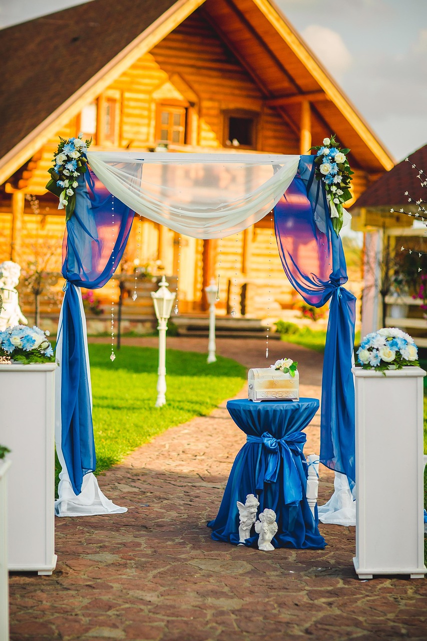 Best anniversary decorators for home celebration in Secunderabad